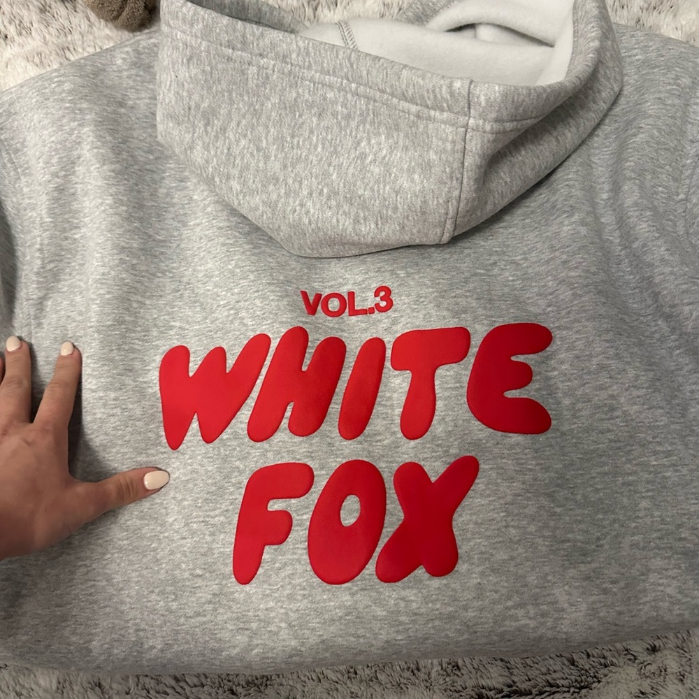 White fox sweat set - joggers and hoodie!